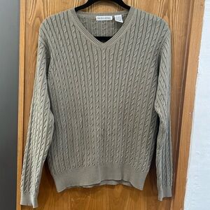 Evelyn & Arthur 100% Cotton Cable Knit V-neck Palm Beach Sweater